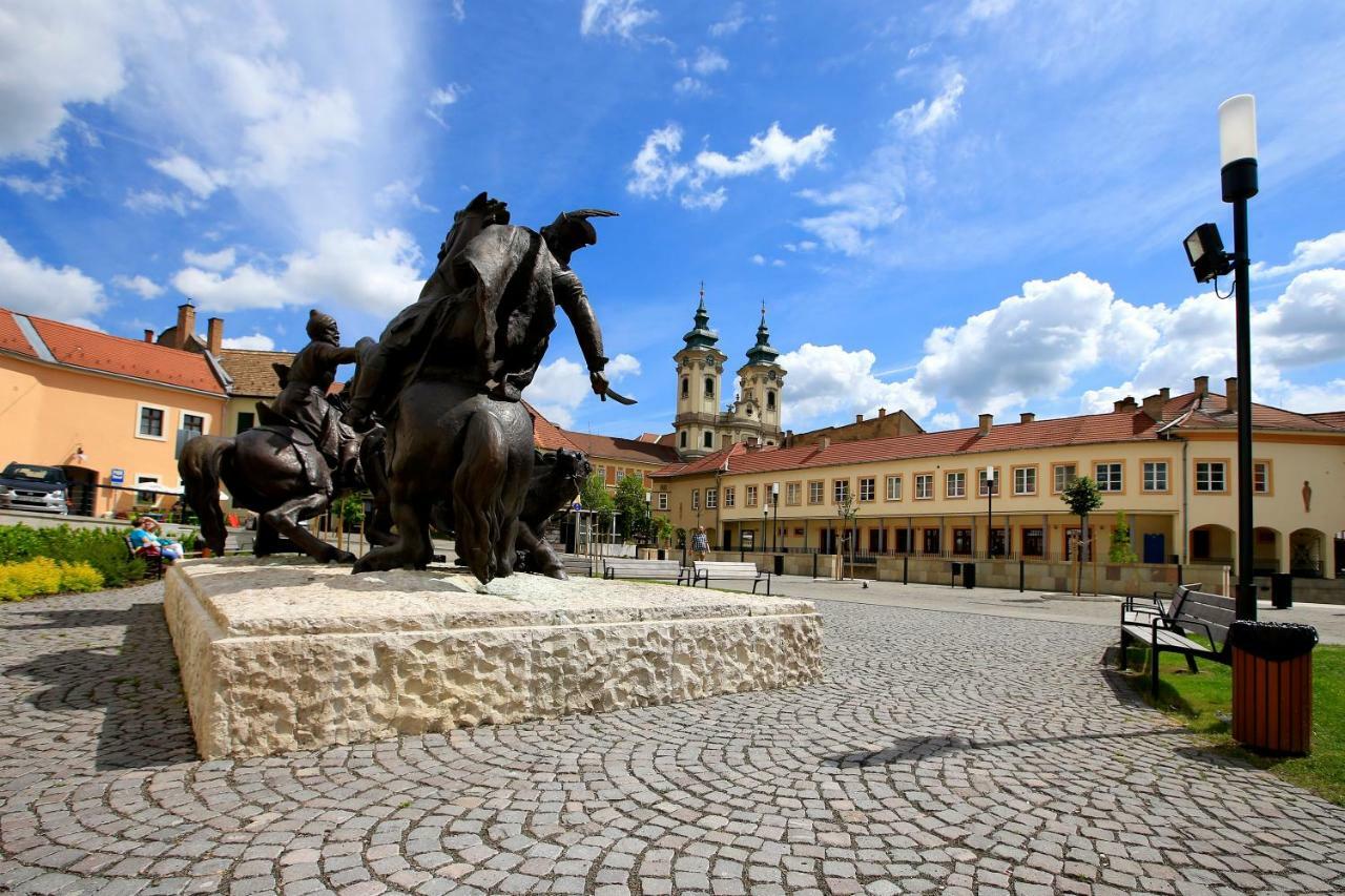 Sophie Apartman Eger Zewnętrze zdjęcie