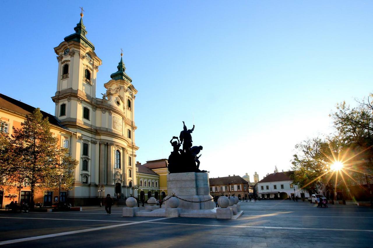 Sophie Apartman Eger Zewnętrze zdjęcie